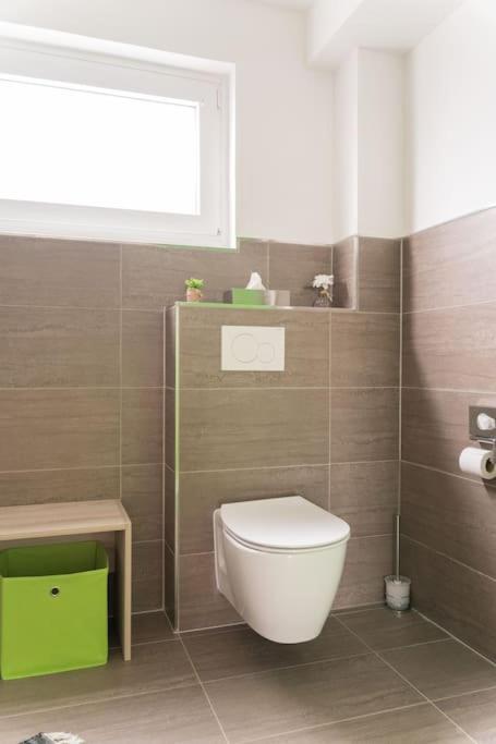 Ferienhaus Schoene Aussicht Ferienwohnung Gruen Hemfurth-Edersee Екстер'єр фото